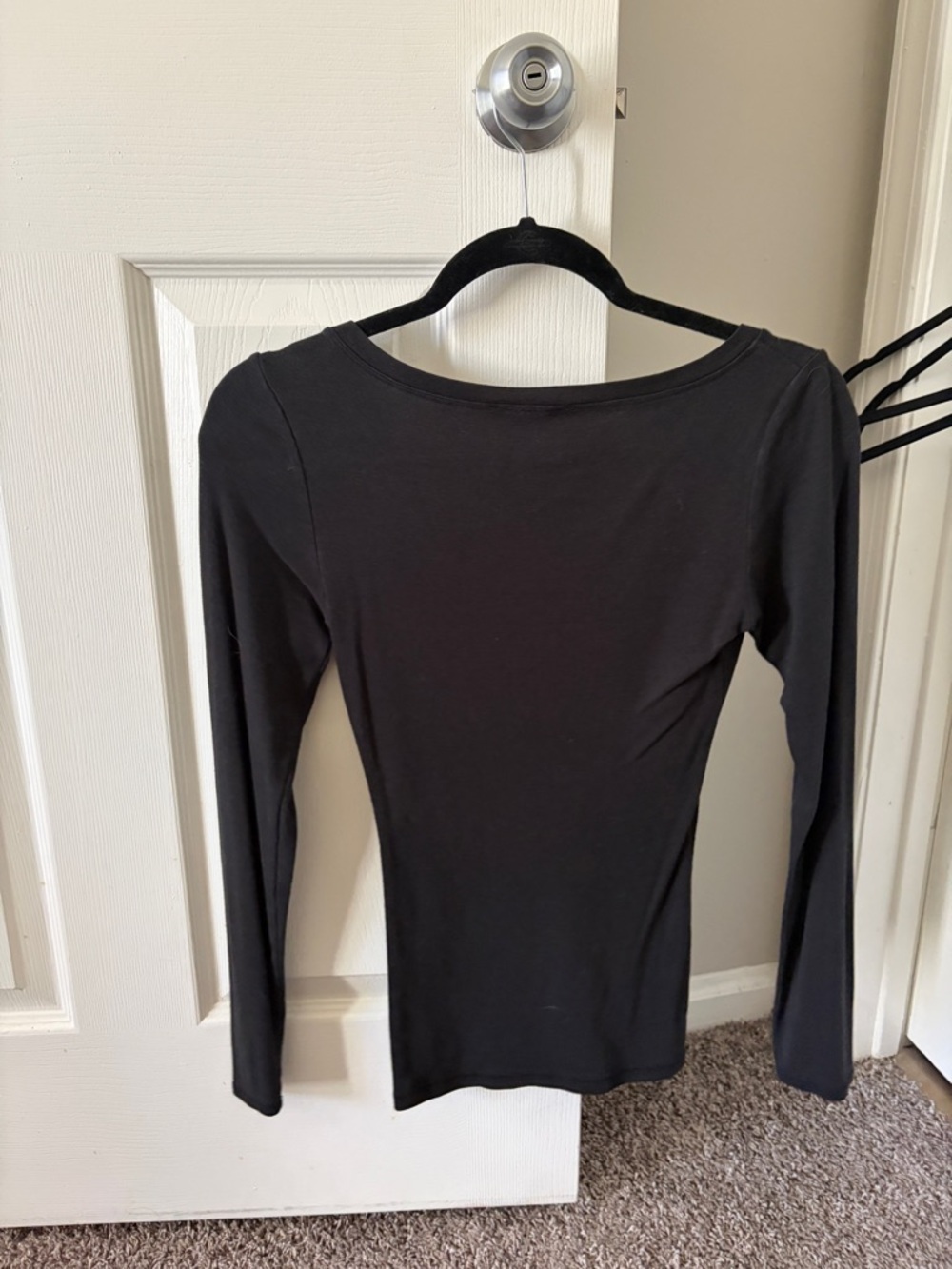Express Black V-Neck Long Sleeve Tee - Picture 2 of 3